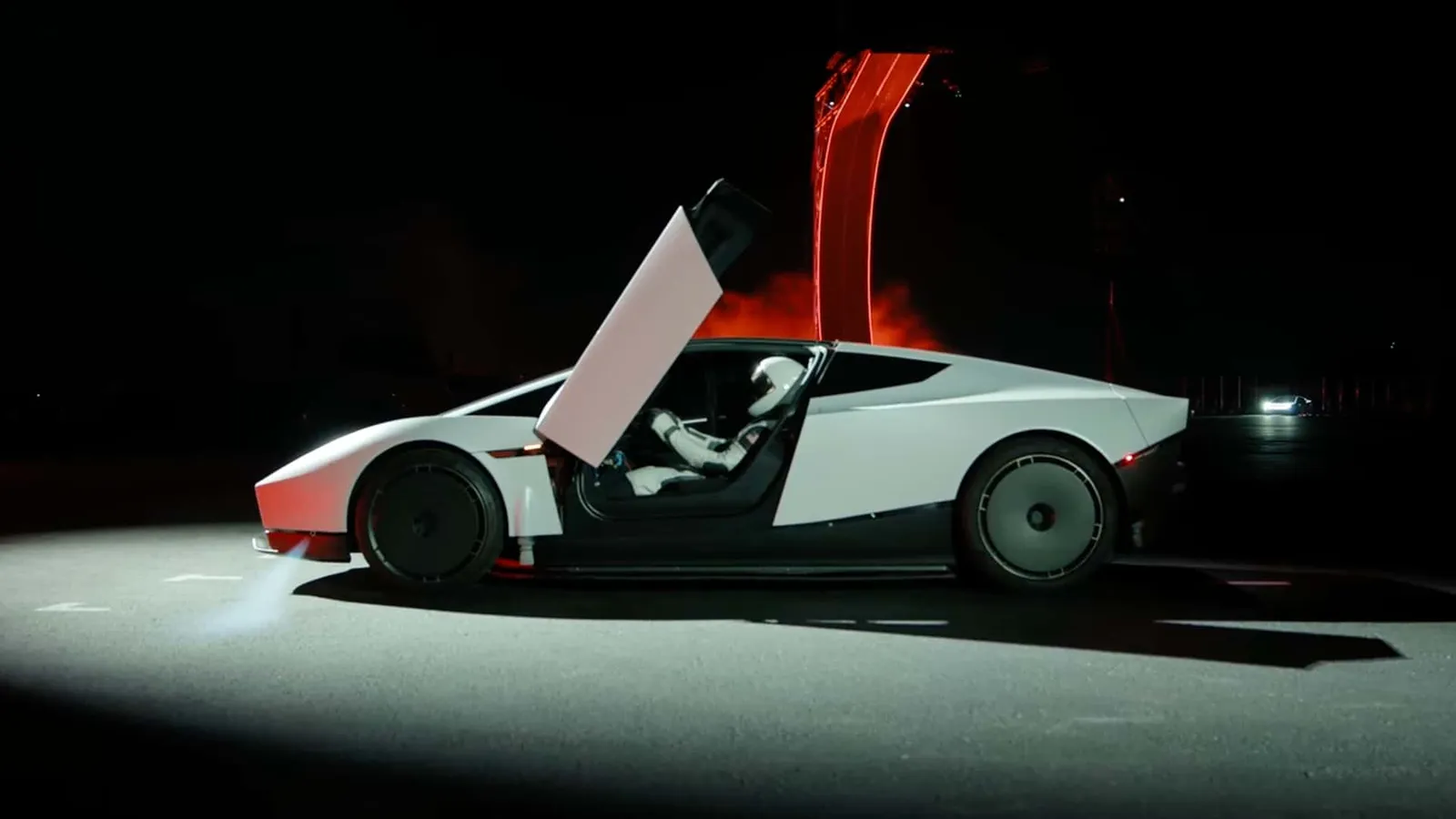 Novo Tesla Roadster anda de cabeça para baixo, dá cambalhota no ar e promete 0 a 97 km/h em menos de 1 segundo